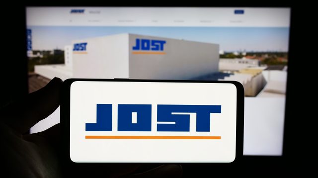 Jost Logo auf Smartphone