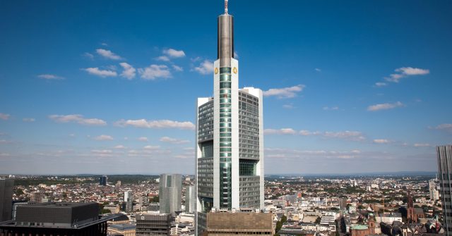 Die Commerzbank-Zentrale in Frankfurt am Main, Deutschland