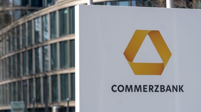 Commerzbank Logo in Hamburg