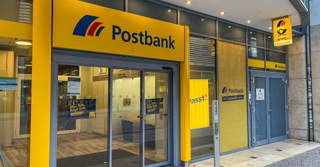 Eine Filiale der Postbank in Leipzig