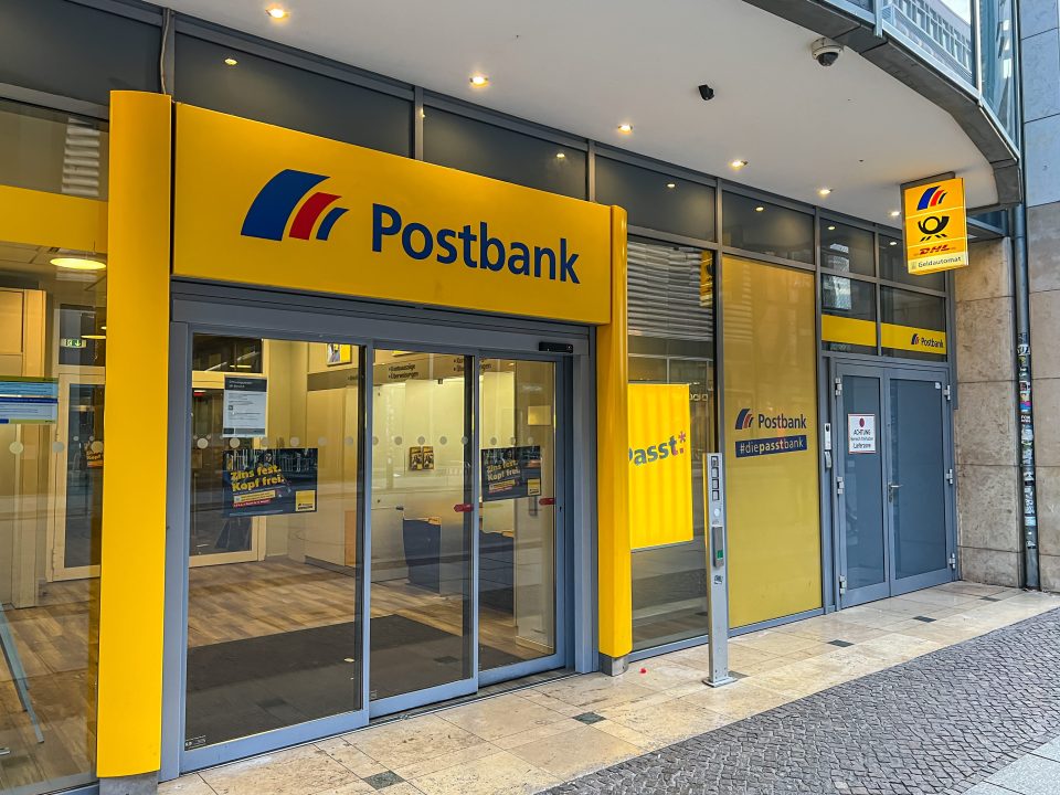 Eine Filiale der Postbank  in Leipzig