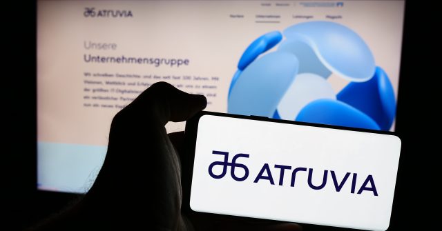 Webseite und Logo von Atruvia.
