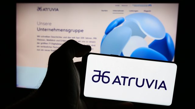 Webseite und Logo von Atruvia.