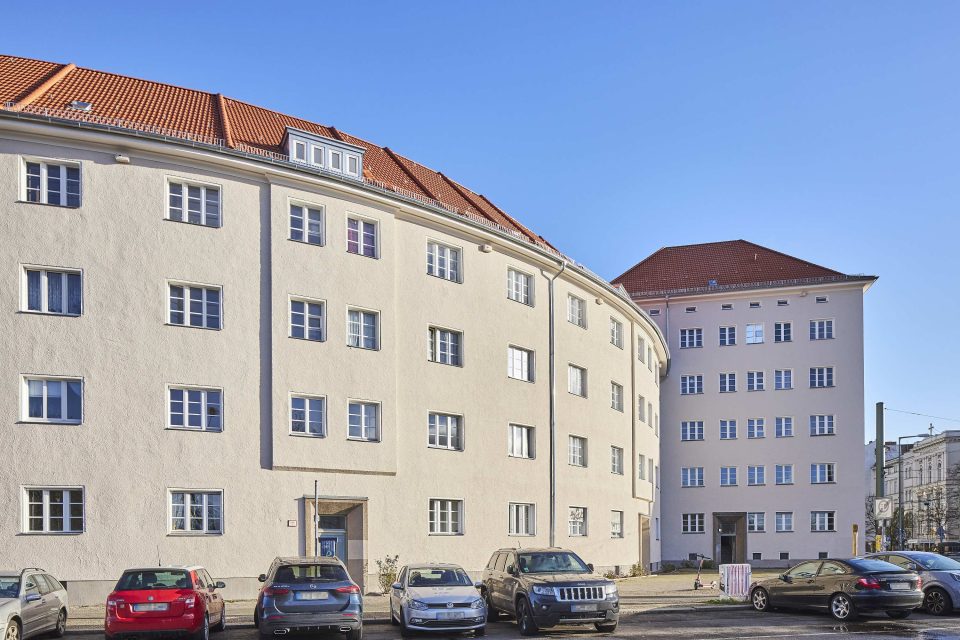 Das Deutsche Wohnen Quartier in der Topsstraße in Berlin, Deutschland