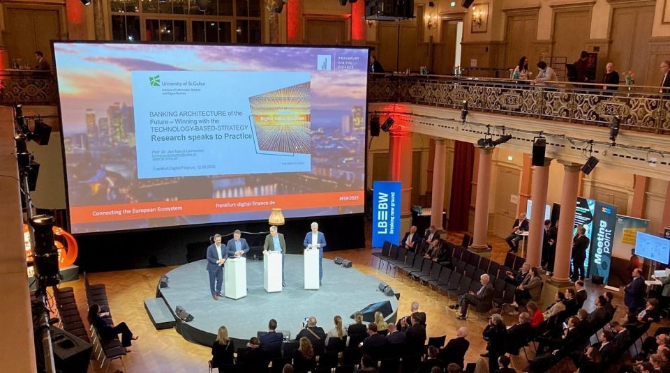 Die Hauptbühne der Digital Finance 2025 in Frankfurt