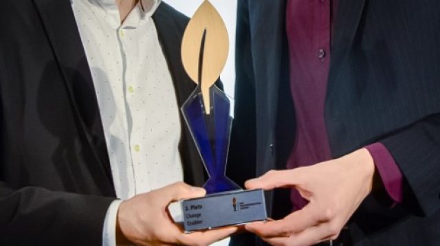 Übergabe des ESG Awards