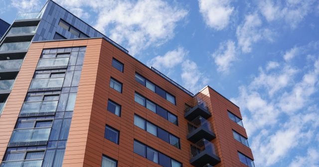 Apartment Hochhaus in der Stadt