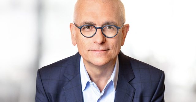 Oliver Klink, Chef der Taunus Sparkasse, sieht die Branche auf einer Zins-Achterbahn