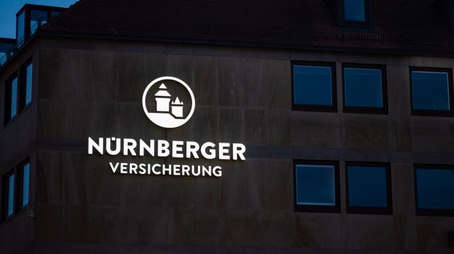 Nürnberger Versicherung Schriftzug