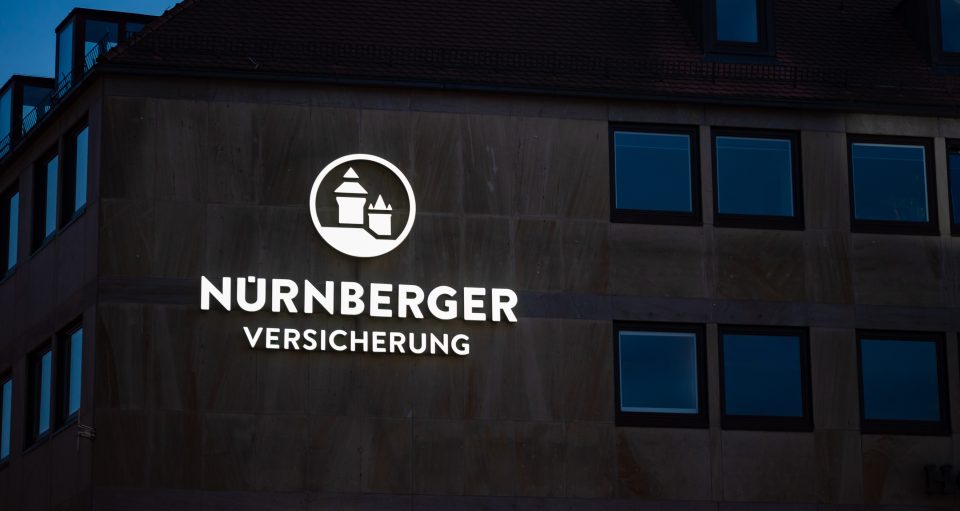 Nürnberger Versicherung Schriftzug