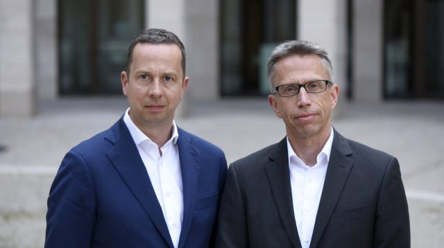 Spardas wollen Direktbanken mit Werbeoffensive zurückdrängen