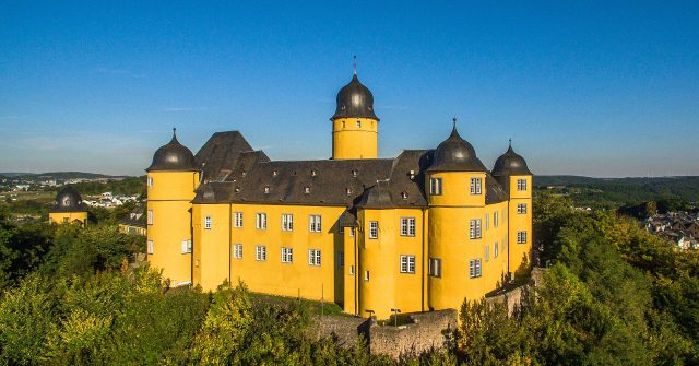 Die Akademie Deutscher Genossenschaften im Schloss Montabaur ist die Kaderschmiede der Volks- und Raiffeisenbanken.