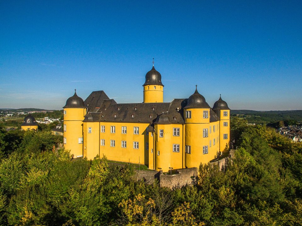 Die Akademie Deutscher Genossenschaften im Schloss Montabaur ist die Kaderschmiede der Volks- und Raiffeisenbanken.