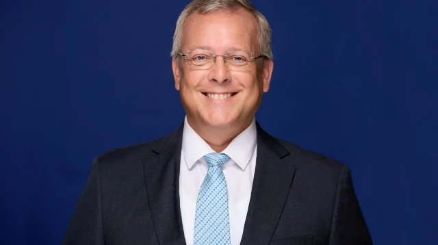 Altersvorsorge ist mehr als Fondssparen – Bausparchef König platzt der Kragen