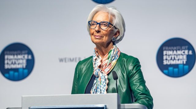 Christine Lagarde hält eine Rede beim Frankfurt Finance & Future Summit