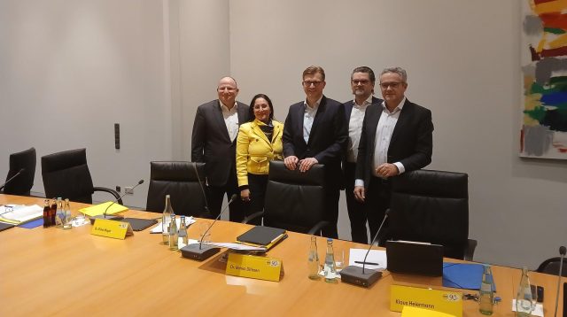 Vorstand der ARAG SE. V.l.n.r. Matthias Maslaton, Shiva Meyer, Renko Dirksen, Wolfgang Mathmann, Hanno Petersen. Es fehlt: Joerg Schwarze.