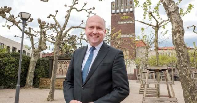 Uwe Becker, Präsident des Hessischen Rechnungshofs, auf der Mathildenhöhe in Darmstadt.