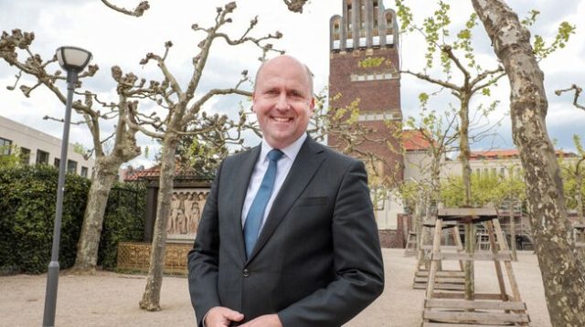 Uwe Becker, Präsident am Hessischen Rechnungshof, auf der Mathildenhöhe in Darmstadt.