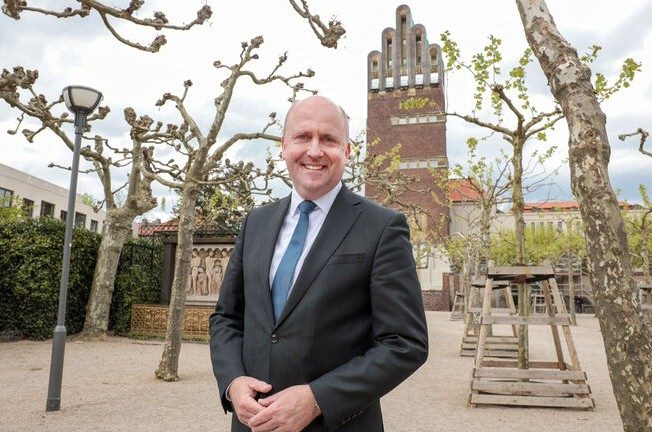 Uwe Becker, Präsident des Hessischen Rechnungshofs, auf der Mathildenhöhe in Darmstadt.