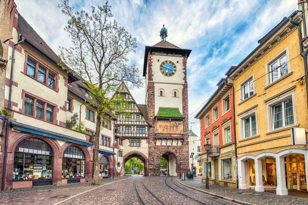 Nicht nur das Schwabentor, auch der Robo Advisor Whitebox ist in Freiburg zu Hause