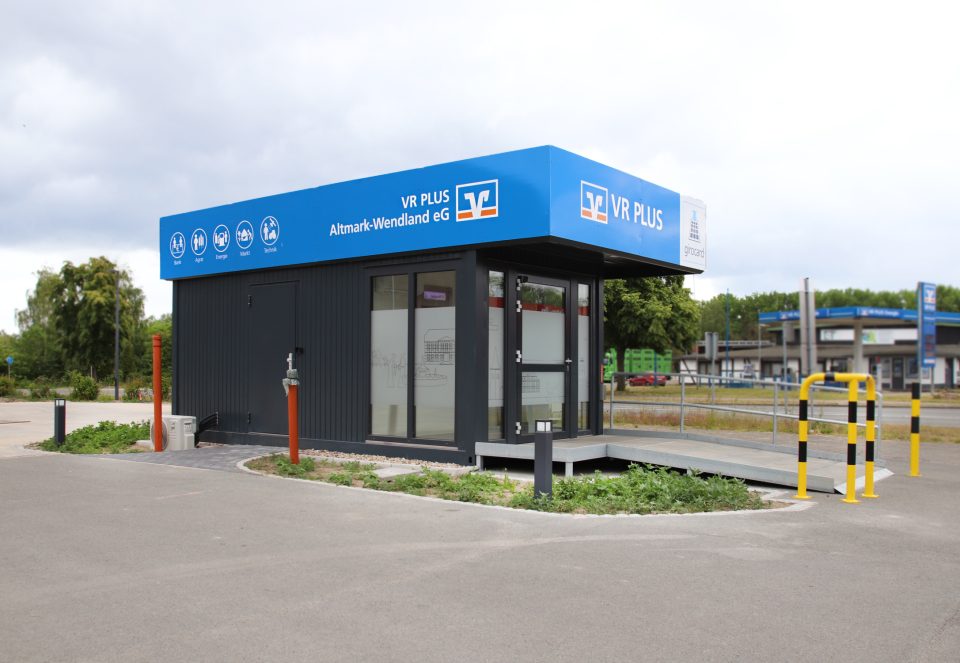 Selbstbedienungscontainer der VR Plus Altmark Wendland