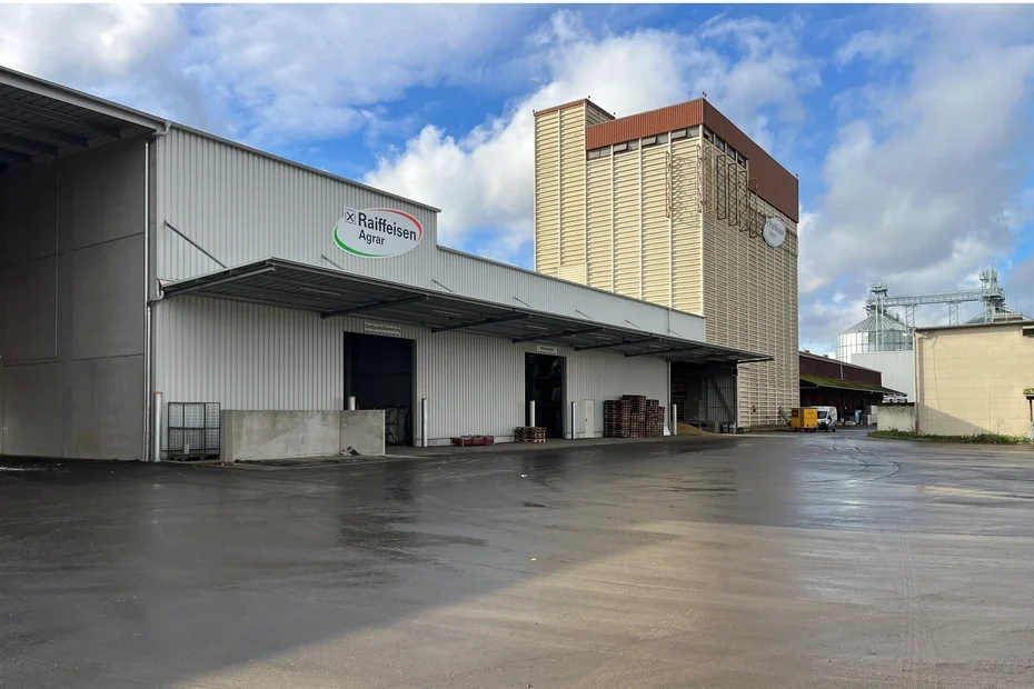 Ist das noch Bankgeschäft? Ein neues Lager für Agrarwaren der Raiffeisen Waren in Fritzlar nahe Kassel. Das Unternehmen befindet sich in der Hand zahlreicher Genossenschaftsbanken.