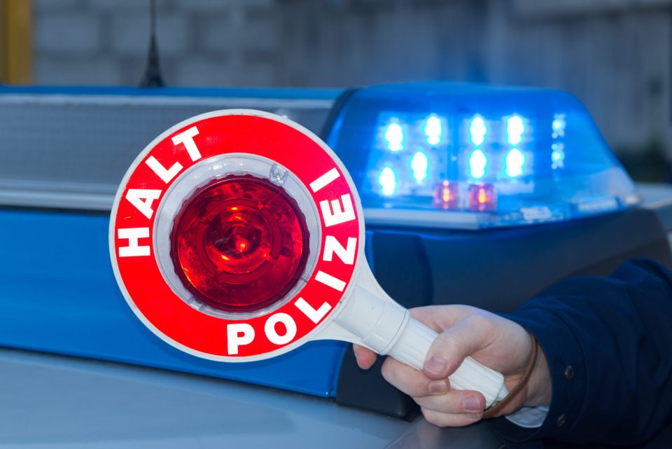Strafzettel lassen sich in Hessen künftig wenigstens bequemer bezahlen.