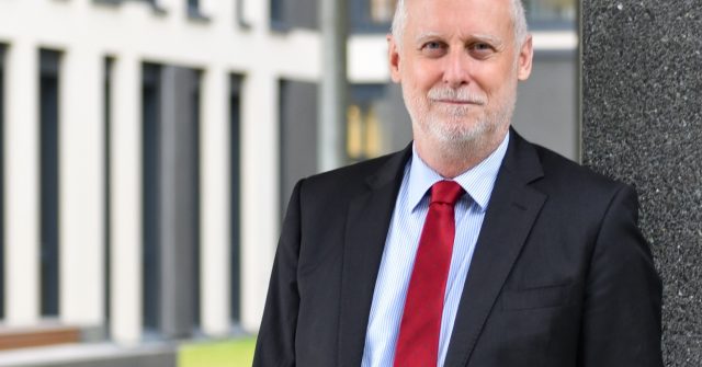 Daniel Thelesklaf, Leiter der deutschen Financial Intelligence Unit, mahnt Banken zur Kooperation.