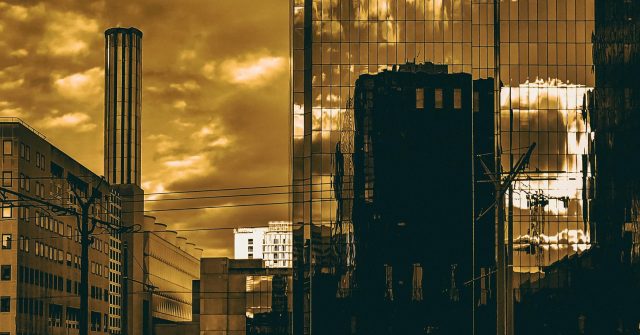 chloe_dupre-building-7571993_1920