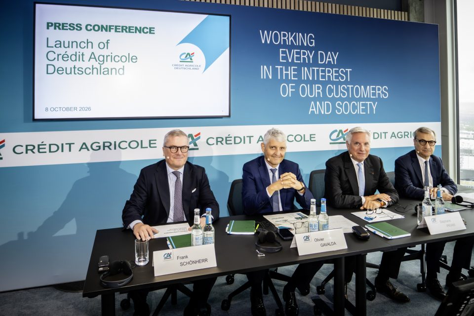 Das Management der Crédit Agricole bei der Vorstellung der Deutschlandpläne.