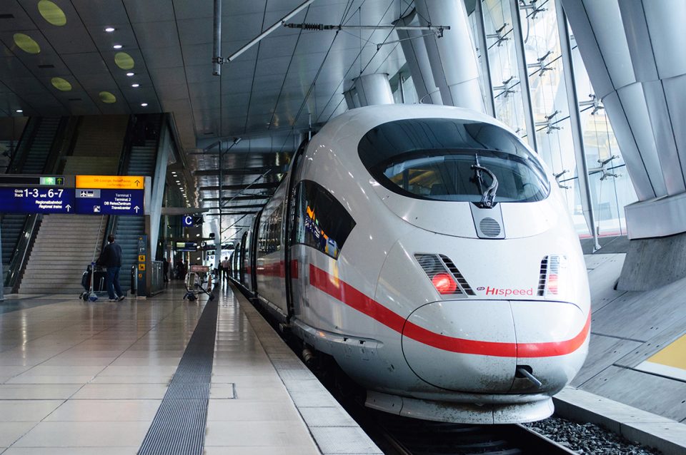 deutsche-bahn-c-ifeelstock-depositphotos.com-nur-redaktionell