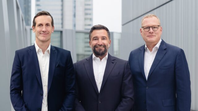 Dominik Hennen (Deutsche Bank), Dirk Goergen (DWS) und Carsten Schildknecht (Zurich), (v. l. n. r.).