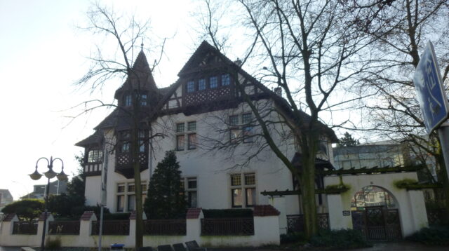 Die Villa Schaub in Emsdetten beherbergt heute die „Werte-Bank-Münsterland“.