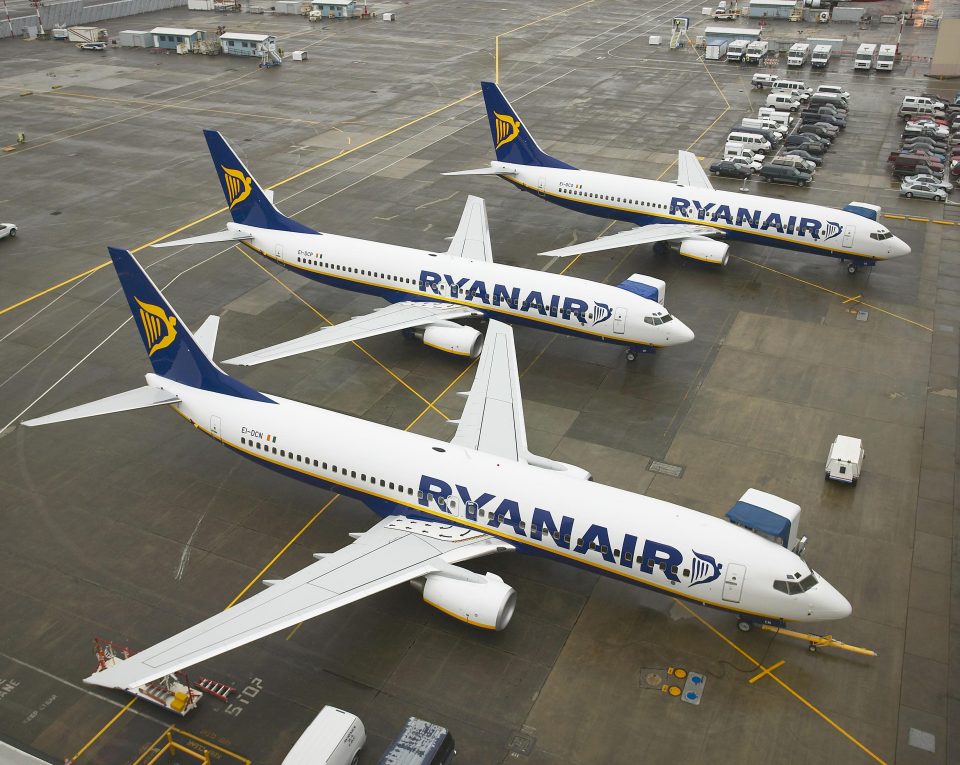ryanair-flugzeug-c-ryanair