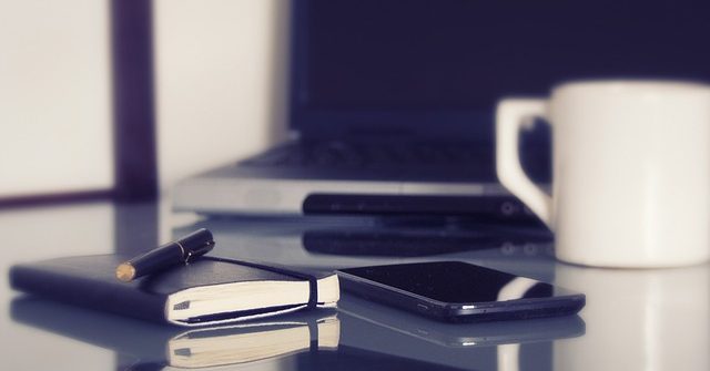 Arbeitsutensilien aus dem Homeoffice
